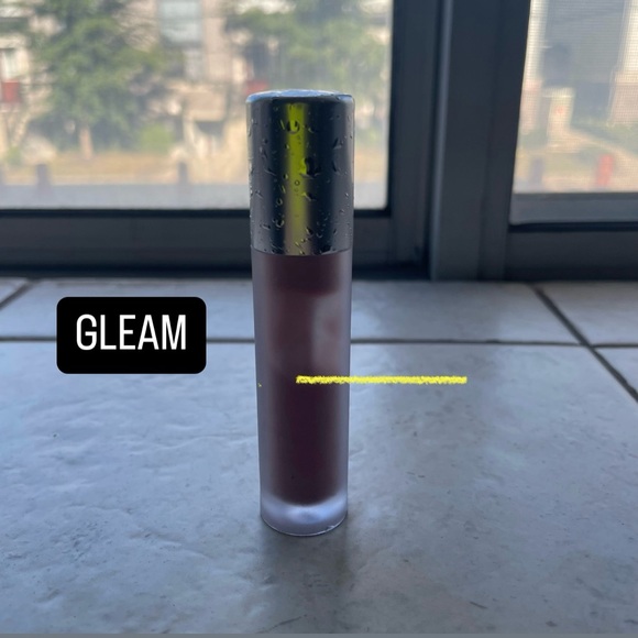 Fitglow Beauty Lip Colour Serum - Picture 2 of 9